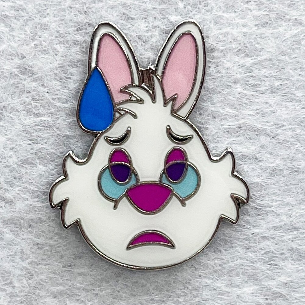 🔮 5/$25 Disney Alice in Wonderland‎ White Rabbit Nervous Emoji Pin